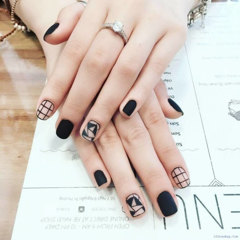 Read more about the article Unique and Quirky Nail Designs You Need to Try Now